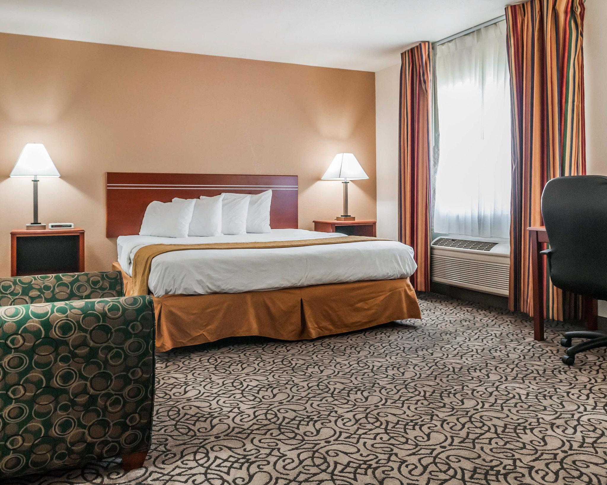 Comfort Inn & Suites Пуэбло Экстерьер фото
